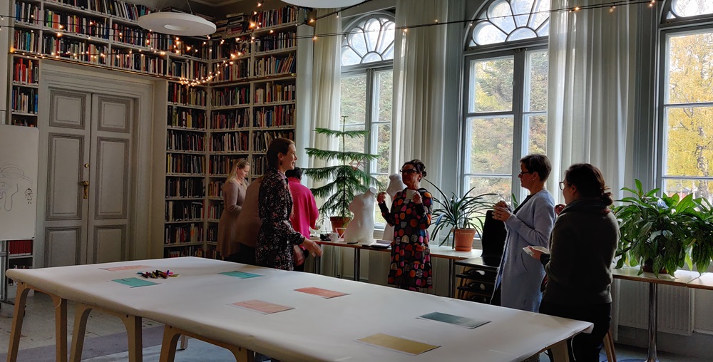 Uudistumisen_taito_valmennuspaiva_7 Uudistumisen taito -valmennuksen keskustelua